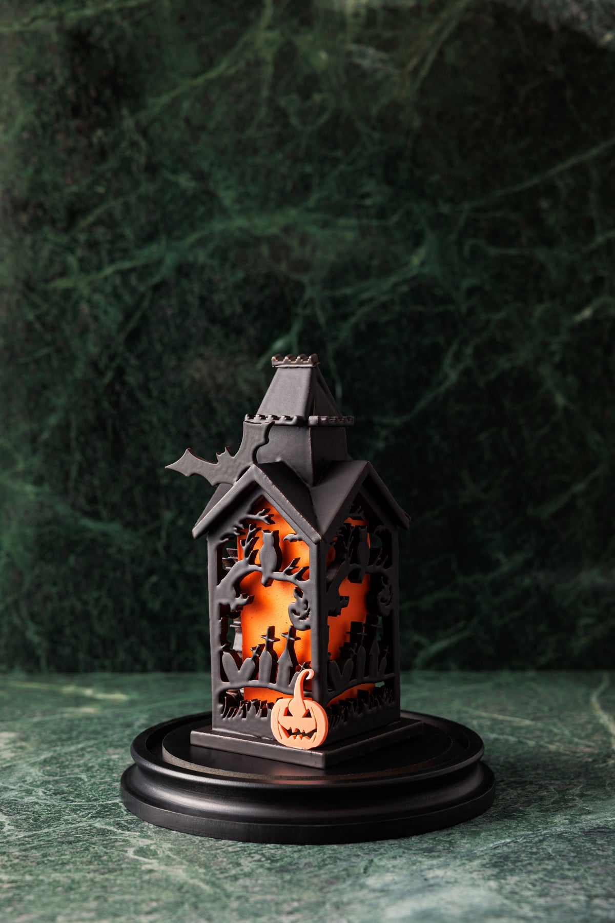 Harry Lowes - Handmade Halloween House