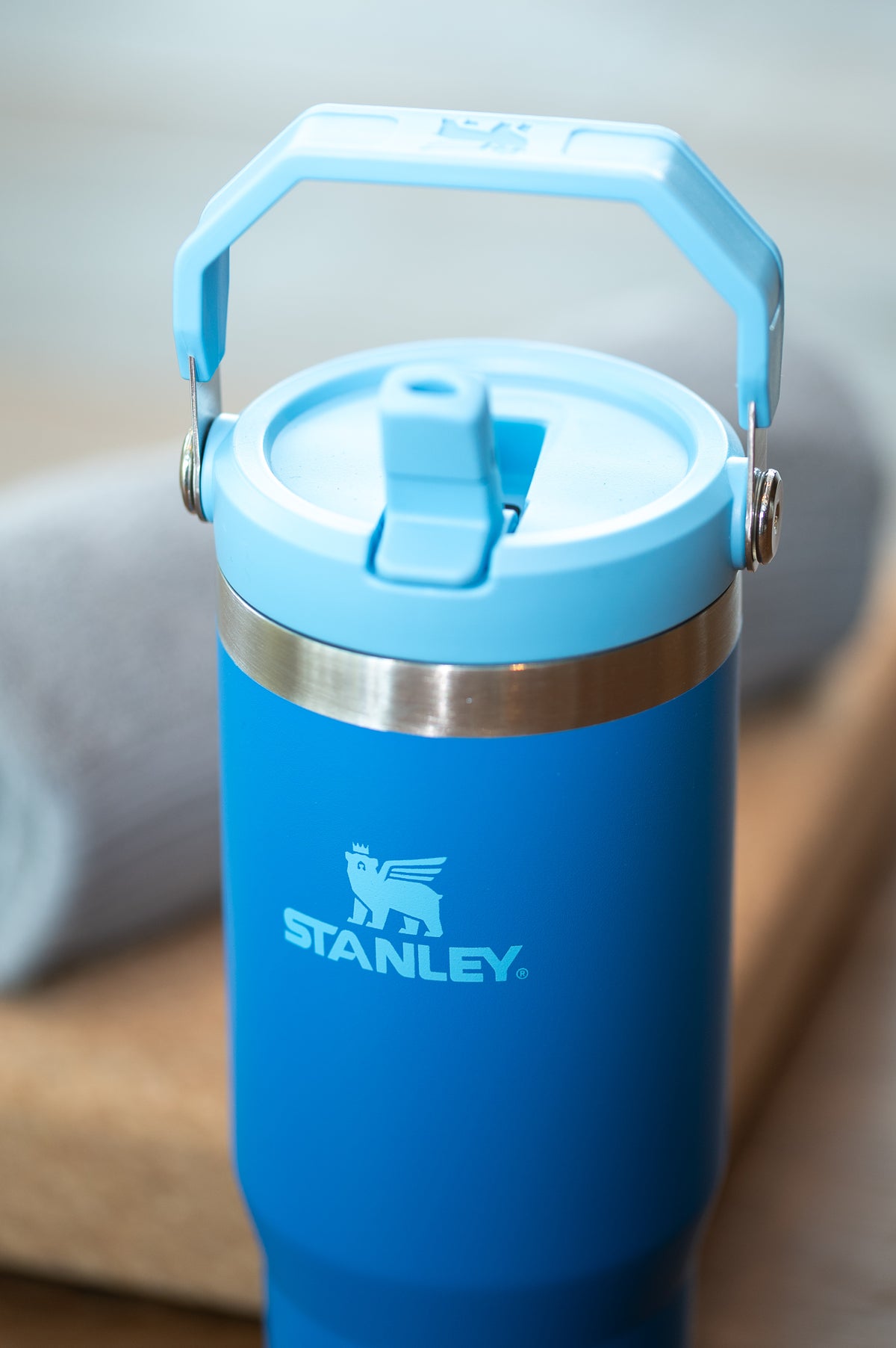 Adare Manor- Stanley IceFlow Flip Straw Tumbler Blue Azure