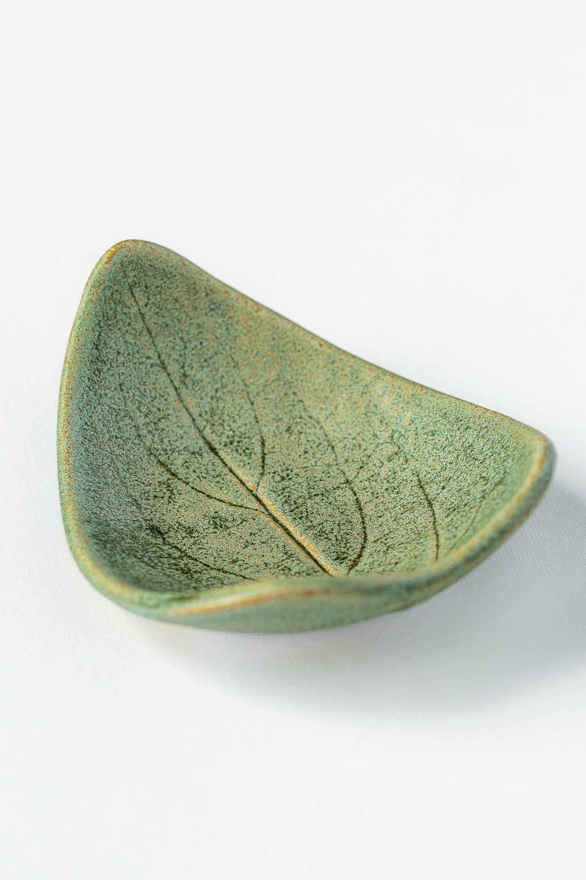 Ceramic Leaf dish